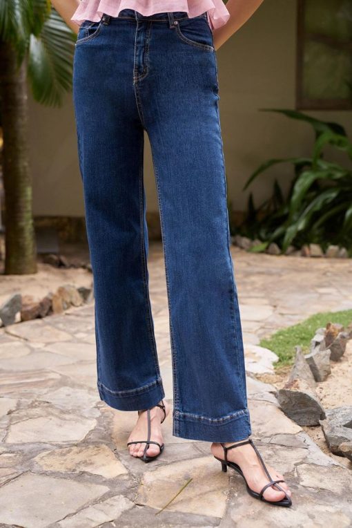 quần jeans ống suông